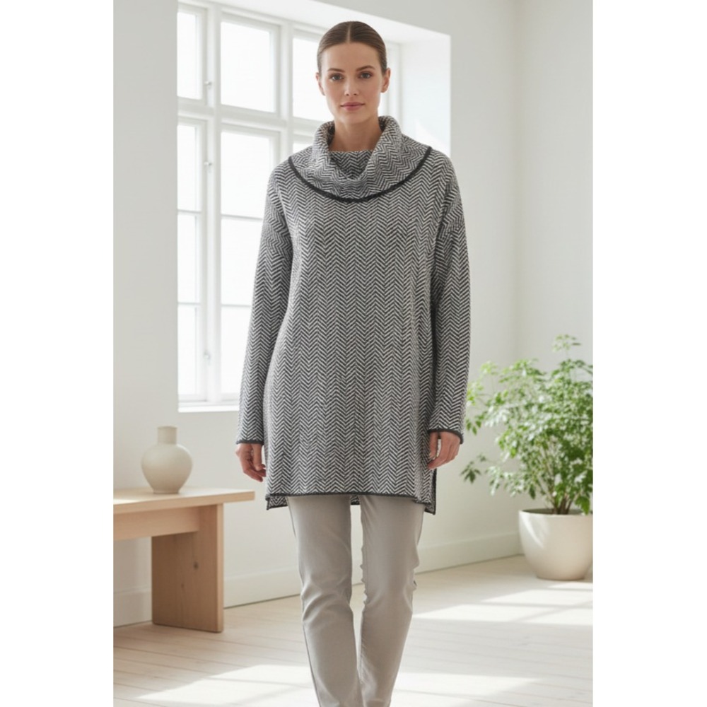 Calvin Klein M Tunic Sweater Cowl Gray White Chevron Cozy Cottage Minimalist